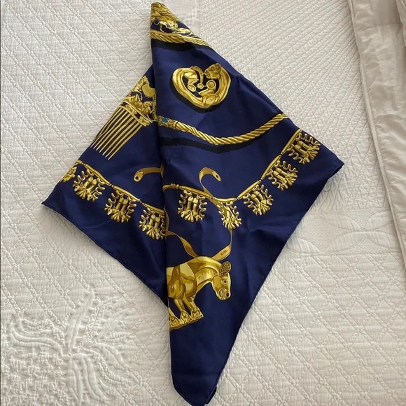 Hermes 34” silk square scarf. NWOT
Les Cavaliers D’ Or - Picture 6 of 6